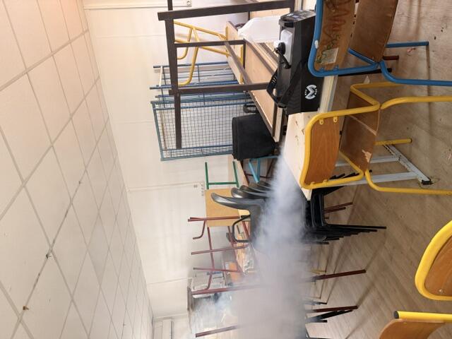 Générateur de fumée utilisé pour simuler un départ de feu.